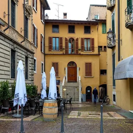 Apartment Palazzo Teatro Vecchio - Holiday Salo